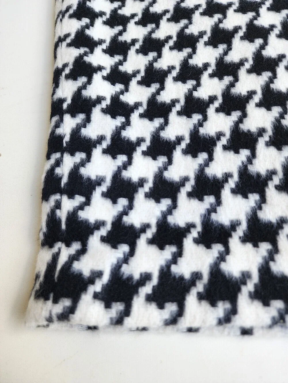Talbots Houndstooth Black White Women's Skirt Wool Blend  Pencil Sz 14